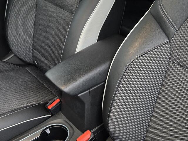 Renault CAPTUR 1.6 E-Tech Plug-in Hybrid 160 Intens | Navigatie | Camera | Carplay/Android Auto |