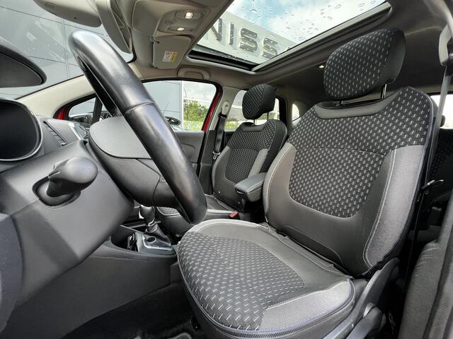 Renault CAPTUR 1.3 TCe Intens | Automaat | Panoramadak | Navigatie | Trekhaak |