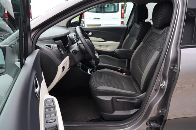 Renault CAPTUR 0.9 TCe Intens | Trekhaak | Camera | Navigatie | Cruise Control