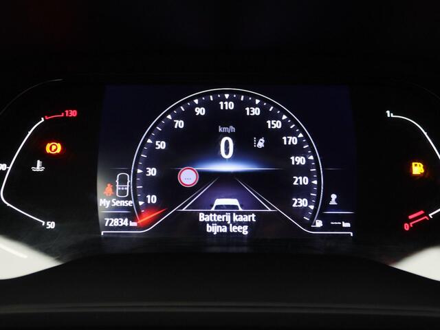 Renault CAPTUR TCe 100 Intens | EASY LINK multimedia systeem met Apple CarPlay & Android Auto | Parkeersensoren achter | Climate Control | Haaievin antenne | Lichtmetalen wielen 17" 'Bahamas'