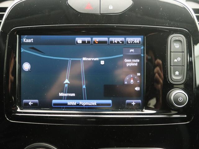 Renault CAPTUR TCe 120 EDC Automaat Intens | R-Link navigatie | Easy Life Pack met sensoren rondom en achteruitrijcamera | Two-tone metaalkleur | 17" lichtmetalen velgen | Climate Control | Trekhaak |