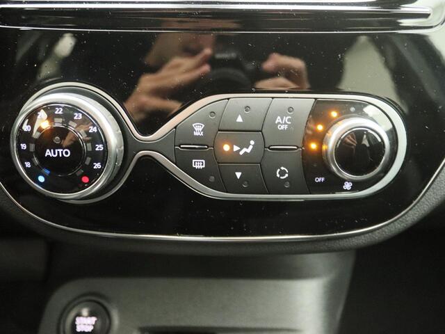Renault CAPTUR TCe 120 EDC Automaat Intens | R-Link navigatie | Easy Life Pack met sensoren rondom en achteruitrijcamera | Two-tone metaalkleur | 17" lichtmetalen velgen | Climate Control | Trekhaak |