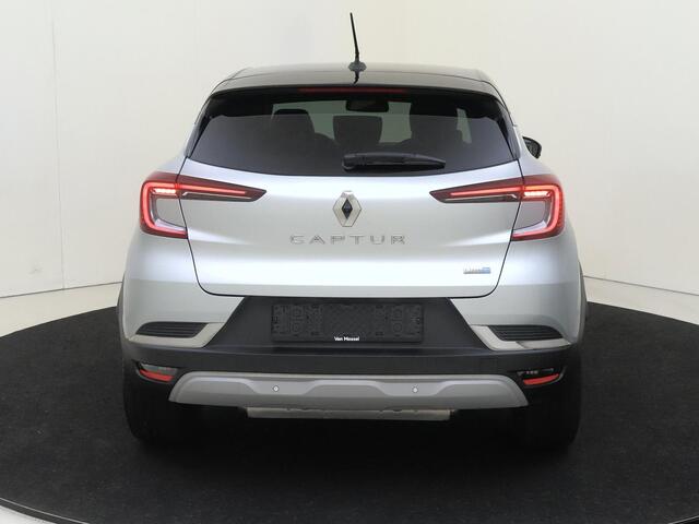 Renault CAPTUR 1.6 E-Tech Plug-in Hybrid Intens 160PK | Automaat | Navigatie | Achteruitrijcamera | Half-Lederen Bekleding | Climate Control | Apple CarPlay & Android Auto