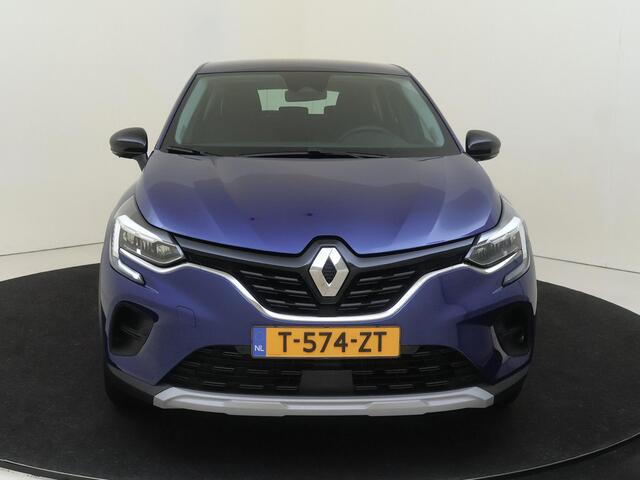 Renault CAPTUR 1.6 E-Tech full hybrid 145 PK evolution | Automaat | Navigatie | Parkeersensoren Voor + Achter | Parkeer Camera Achter | Airco