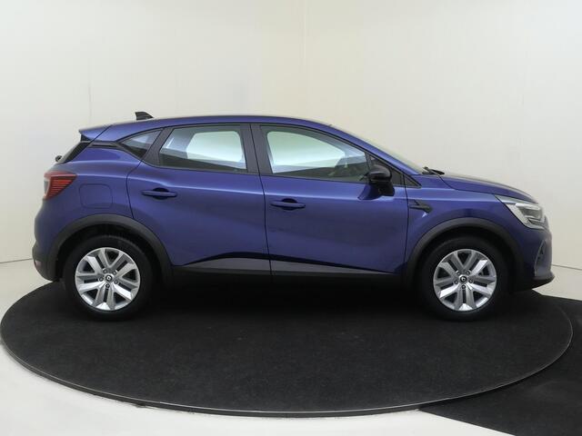 Renault CAPTUR 1.6 E-Tech full hybrid 145 PK evolution | Automaat | Navigatie | Parkeersensoren Voor + Achter | Parkeer Camera Achter | Airco