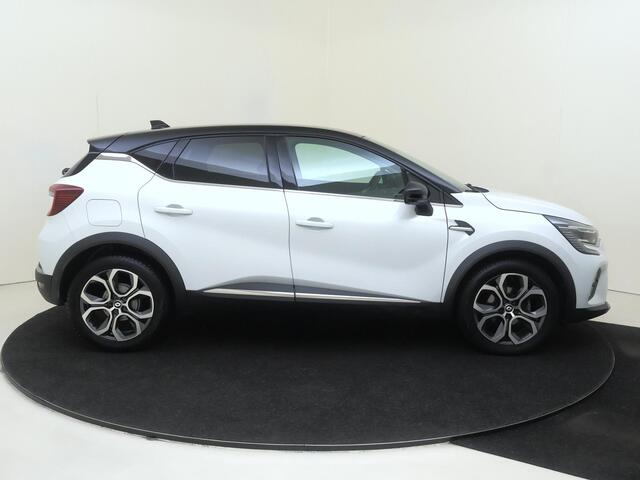 Renault CAPTUR 1.3 TCe 140 Intens | AUTOMAAT | Navigatie | Camera | Auto Airco | 18'' LM Velgen | Trekhaak