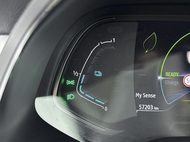 Renault CAPTUR 1.6 E-Tech full hybrid 145 techno | Achteruitrijcamera | Parkeersensoren voor en achter | Apple Carplay/Android Auto | Climate Control | Navigatie |