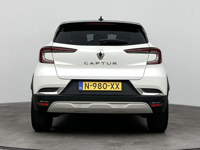 Renault CAPTUR 1.0 TCe 90Pk Intens | Navigatie | Apple & Android Carplay | Parkeersensoren Voor & Achter | Achteruitrijcamera | Cruise Control & Snelheidsbegrenzer | Privacy Glass | Licht & Regensensor |