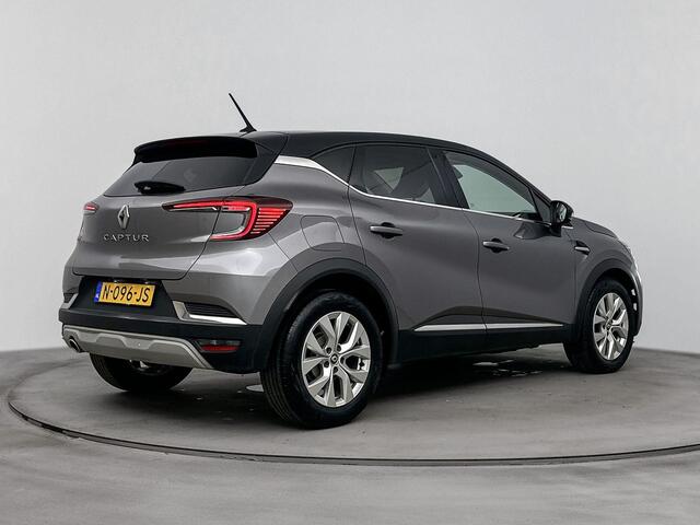 Renault CAPTUR 1.0 TCe 90Pk Intens | Navigatie | Apple Carplay/Android Auto | Parkeersensoren & Achteruitrijcamera | Cruise Control & Snelheidsbegrenzer | Climate Control | Elektronische Handrem | Privacy Glass |