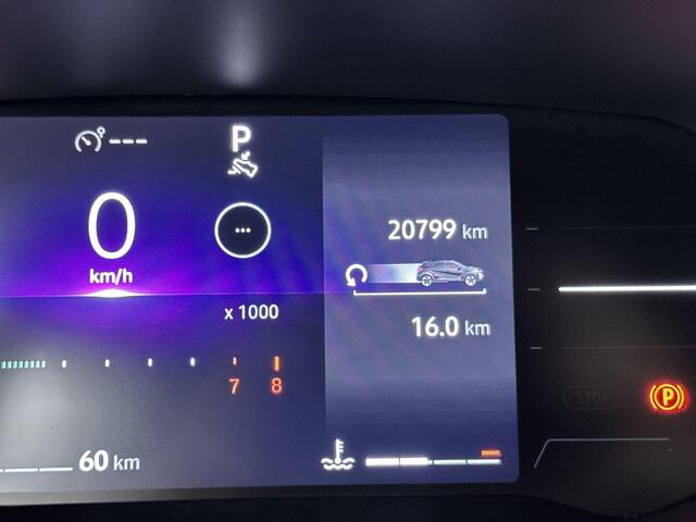 Renault CAPTUR 1.3 mild hybrid 160Pk Techno | Navigatie via Apple & Android Carplay | Parkeersensoren & Achteruitrijcamera | Climate Control | Cruise Control & Snelheidsbegrenzer | Privacy Glass |