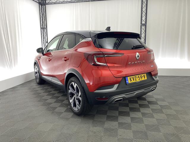 Renault CAPTUR 1.6 E-Tech Plug-in Hybrid 160 R.S. Line | Camera | Sportstoelen | Stoelverwarming | Navi | Cruise | LED