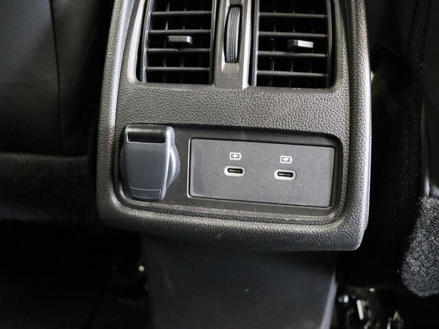 Renault CAPTUR 1.6 E-Tech full hybrid 145 techno | Adaptive cruise control | Achteruitrij camera | Climate control | Lichtmetalen velgen 18'' |