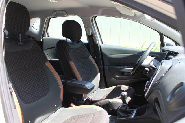 Renault CAPTUR 0.9 TCe Intens | navigatie | trekhaak | climate control