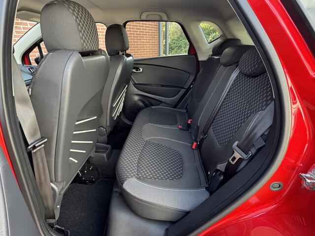 Renault CAPTUR 1.2 TCe Intens AUTOMAAT NAV CRUISE LED CAMERA PDC LMV