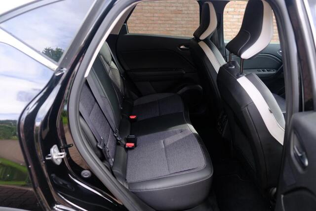 Renault CAPTUR 1.0 TCe 90pk Techno - Apple CarPlay - Achteruitrijcamera - Navigatiesysteem - Cruise control - Climate control - LED koplampen - Parkeersensoren