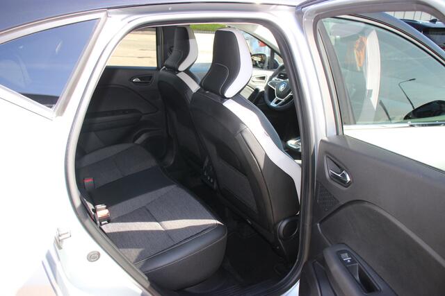 Renault CAPTUR 1.3 TCe Hybrid Intens Automaat | Parkeersensoren v+a | Camera | Navi |