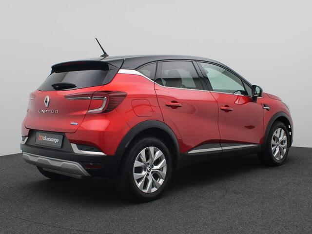 Renault CAPTUR 1.6 E-Tech Plug-in Hybrid Intens 160PK Aut. Achteruitrijcamera, Stoelverwarming, Keyless, LED Koplampen, Parkeersensoren voor en achter, 17" LM Velgen – foto 3