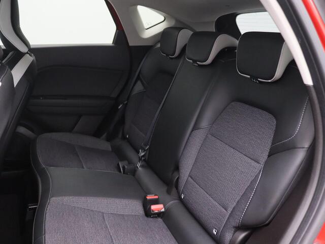 Renault CAPTUR 1.6 E-Tech Plug-in Hybrid Intens 160PK Aut. Achteruitrijcamera, Stoelverwarming, Keyless, LED Koplampen, Parkeersensoren voor en achter, 17" LM Velgen – foto 7