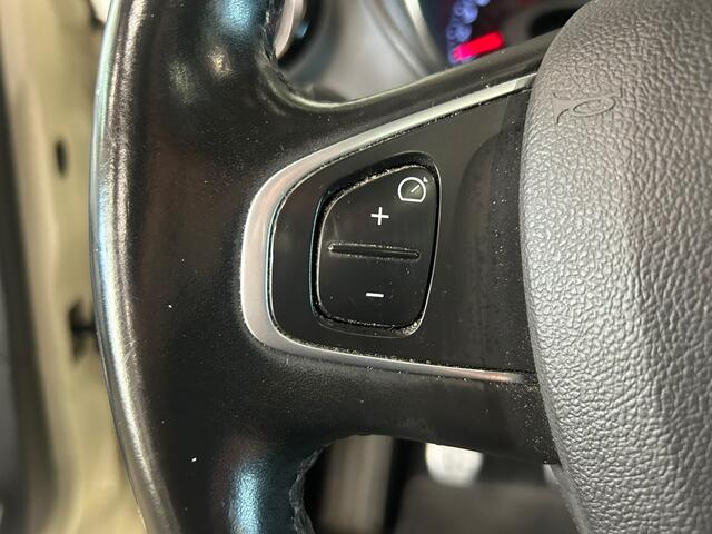 Renault CAPTUR 0.9 TCe Intens + PANODAK – foto 9
