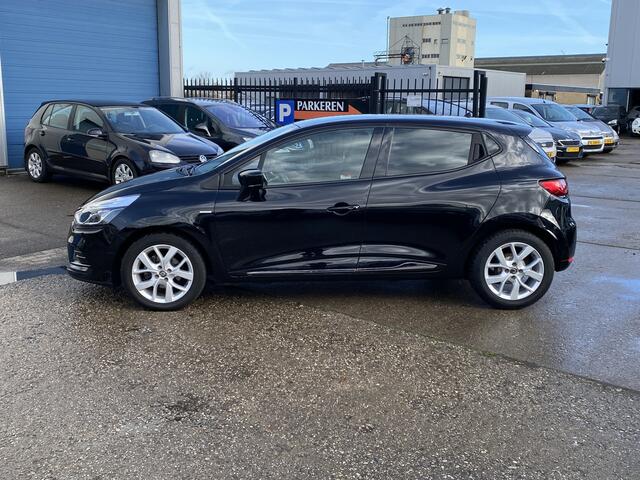 Renault CLIO 0.9 TCe Limited, AIRCO(CLIMA), CRUISE CONTROL, PARKEERSENSOREN, GROOT NAVIGATIE, 4X ELEK-RAMEN, BLUETOOTH-RADIO-USB-AUX, ISOFIX, LED DAGRIJVERLICHTING, CENT-VERGRENDELING, LM-VELGEN