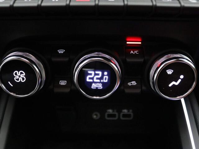 Renault CLIO STAM Limité 75 E-Tech full hybrid 145pk NIEUW! #30 van 75 360° Camera | BOSE | Leder | 9,3" Navi | 17" Velgen