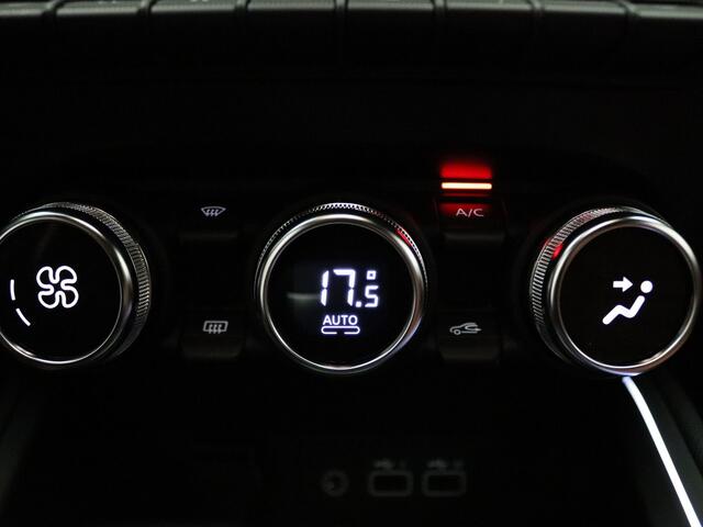 Renault CLIO STAM Limité 75 E-Tech full hybrid 145pk NIEUW! #29 van 75 Camera | Climate | Leder | Parkeersens. achter | Stoel-/Stuurverw.