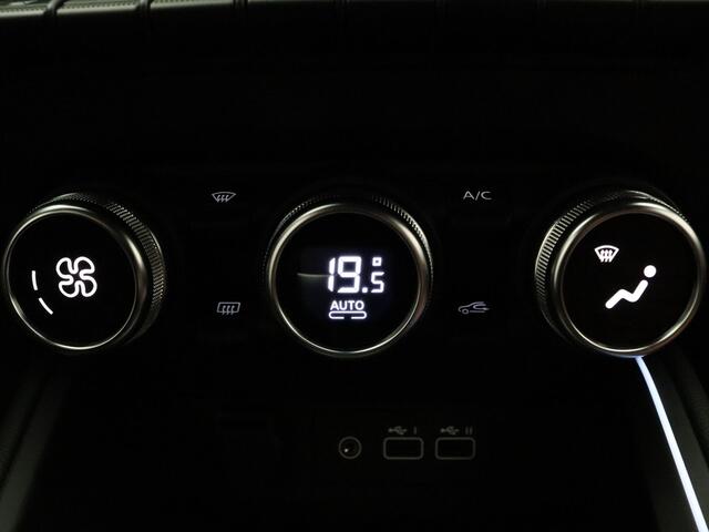 Renault CLIO STAM Limité 75 E-Tech full hybrid 145pk NIEUW! #01 van 75 360° Camera | BOSE | Leder | 9,3" Navi | 17" Velgen