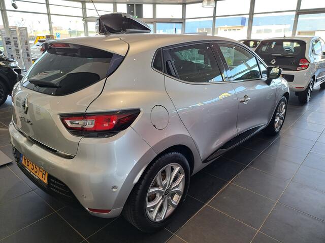 Renault CLIO 1.2 TCe 120pk Intens | Lm velgen | Cruise | Navigatie | Stoelverwarming | LED | incl. Bovag rijklaarpakket met 12 maanden garantie |