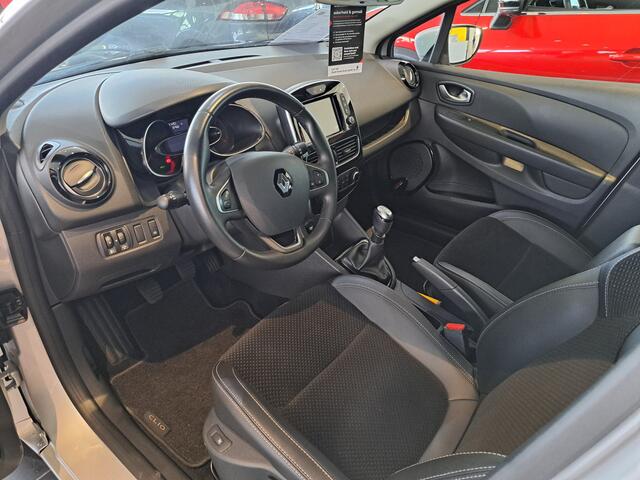 Renault CLIO 1.2 TCe 120pk Intens | Lm velgen | Cruise | Navigatie | Stoelverwarming | LED | incl. Bovag rijklaarpakket met 12 maanden garantie |