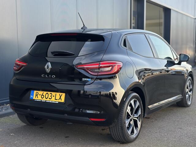 Renault CLIO 1.6 E-Tech Hybrid 145PK Evolutution / Carplay / 1e eigenaar