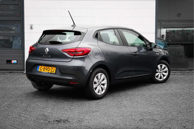 Renault CLIO 1.0 TCe 100 PK Life | Airco | Blue Tooth | DAB Radio | Ramen voor elektrisch | Gris Titane metallic | | incl. Bovag rijklaarpakket met 12 maanden garantie |