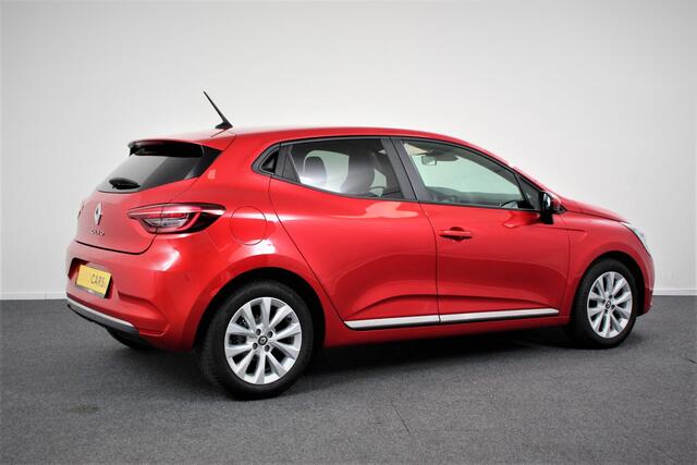 Renault CLIO 1.0 TCe 100pk Experience Demo! | Navigatie | Climate Control | Cruise control | Lichtmetalen Velgen | Parkeer Sensoren | Extra Getint glas | 5 deurs