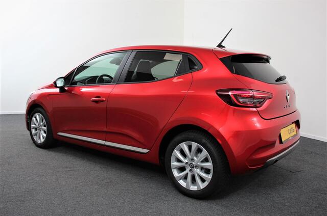 Renault CLIO 1.0 TCe 100pk Experience Demo! | Navigatie | Climate Control | Cruise control | Lichtmetalen Velgen | Parkeer Sensoren | Extra Getint glas | 5 deurs