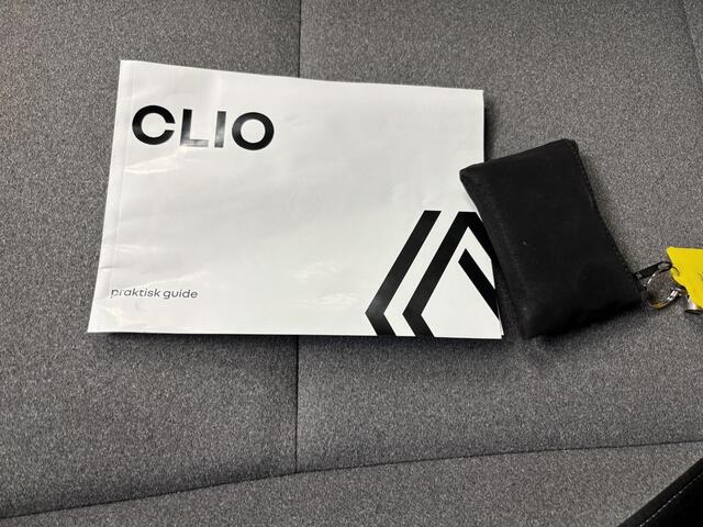 Renault CLIO 1.0 TCe 90 Evolution Automaat / Apple Car Play & Android Auto / Metaalkleur / Parkeersensoren achter / Navigatiesysteem