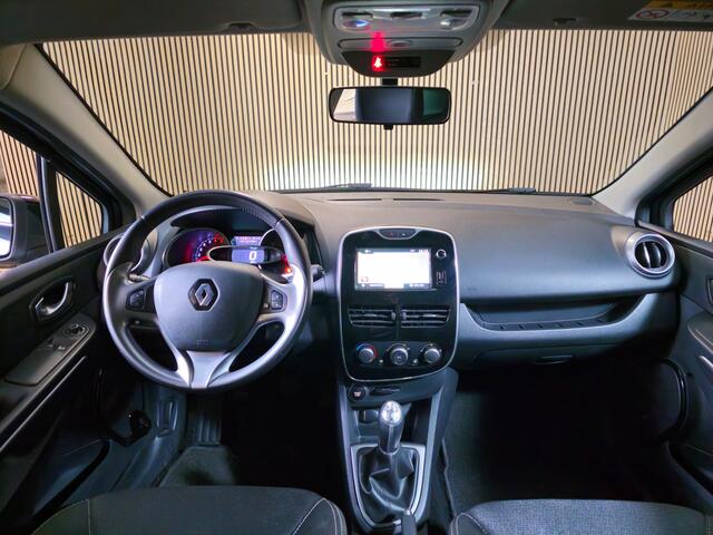 Renault CLIO Estate 0.9 TCe Night&Day - Navi - Cruise - Park. sensoren