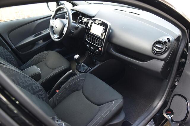 Renault CLIO Estate 0.9 TCe Limited 90PK met Carplay/Cruise/Airco/Lmv