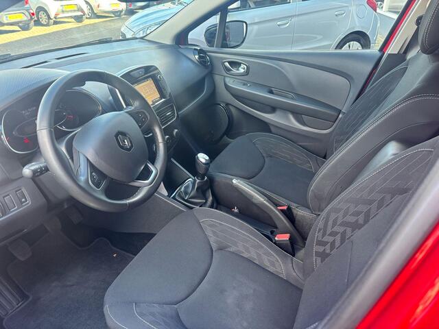 Renault CLIO Estate 0.9 TCe Limited Airco/ Navigatie/ Apple CarPlay/Cruise/Led/ LMV