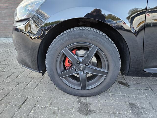 Renault CLIO 0.9 TCe Iconic