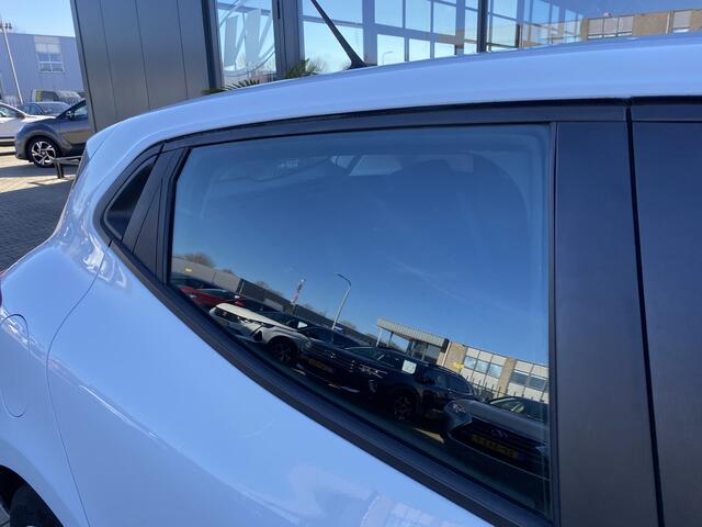 Renault CLIO 1.0 TCe Zen Adaptive Cruise Control , Navigatie, App Connect