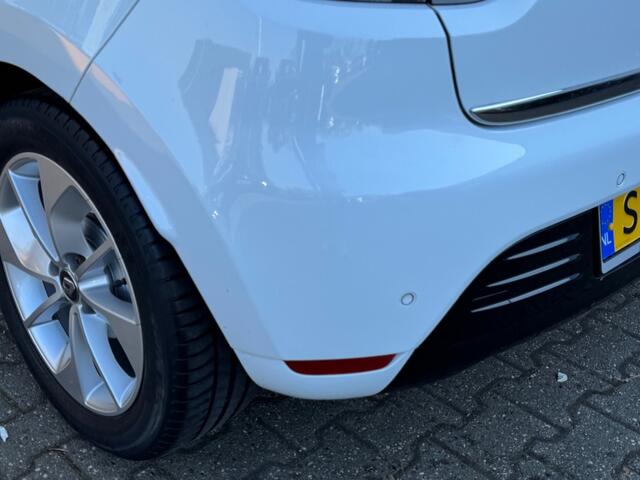 Renault CLIO 0.9 TCe Limited - navi - sensoren - trekhaak