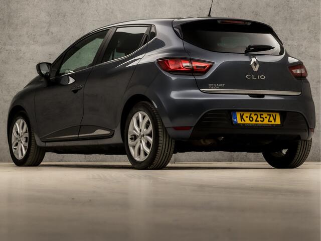 Renault CLIO 0.9 TCe Bose (SCHERM, LEDER/ALCANTARA, CLIMATE, GETINT GLAS, BOSE AUDIO, LED KOPLAMPEN, SPORTSTOELEN, CRUISE, PARKEERSENSOREN, NIEUWE APK, NIEUWSTAAT)