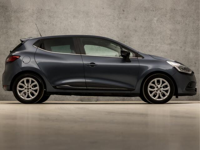 Renault CLIO 0.9 TCe Bose (SCHERM, LEDER/ALCANTARA, CLIMATE, GETINT GLAS, BOSE AUDIO, LED KOPLAMPEN, SPORTSTOELEN, CRUISE, PARKEERSENSOREN, NIEUWE APK, NIEUWSTAAT)