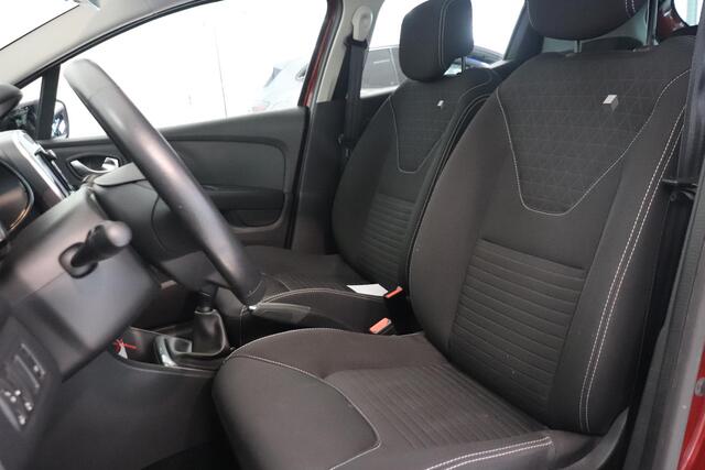 Renault CLIO 0.9 TCe Limited | Panoramadak | Climatronic | Navigatie | Cruise control |
