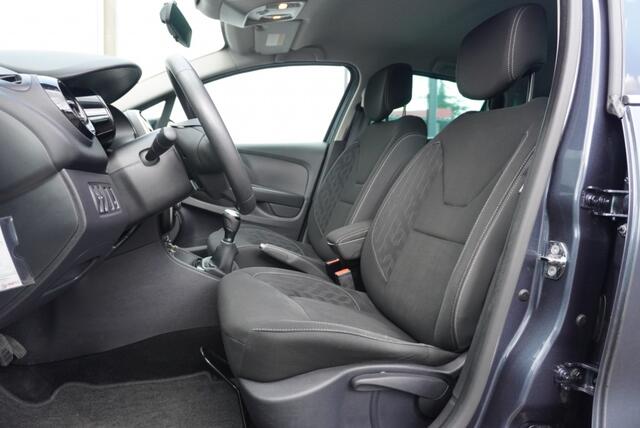 Renault CLIO 0.9 TCe Limited Navigatie | Keyless | Park.sensoren | NAP