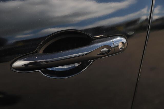 Renault CLIO 0.9 TCe Intens Keyless 16 inch LMV Navigatie Bluetooth Airco Cruise Control Getint Glas