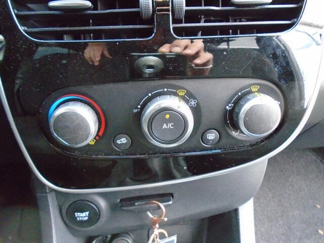 Renault CLIO 0.9 TCE LIMITED