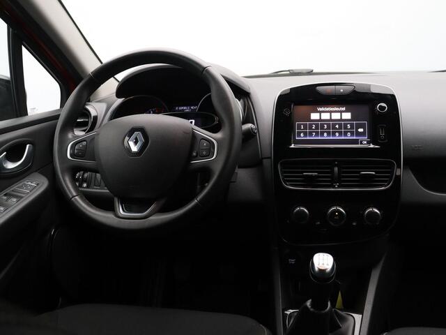 Renault CLIO Estate TCe 90pk Limited | Trekhaak | Navigatie | Pakeersensoren Achter | ABD Onderhouden |