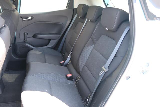 Renault CLIO 1.0 TCe 100 Zen | Parkeersensoren | Navigatie via Apple CarPlay / Android Auto | Cruise Control | DAB+