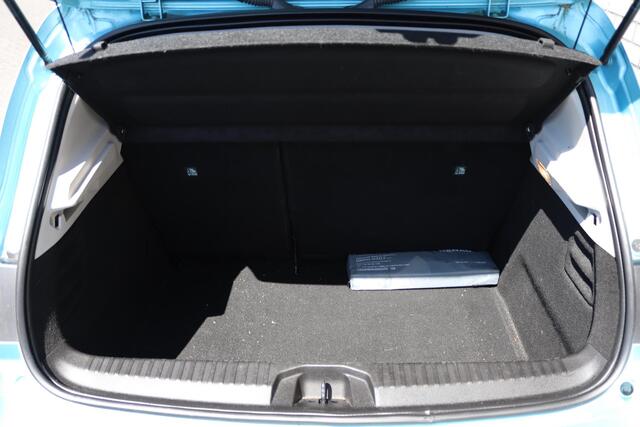 Renault CLIO 1.0 TCe 100 Zen | Parkeersensoren | Navigatie via Apple CarPlay / Android Auto | Cruise Control | DAB+