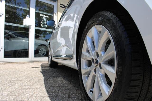 Renault CLIO 1.0 TCe Intens